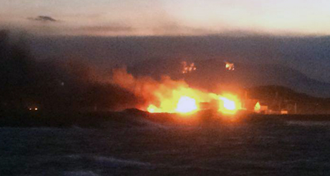 Det brinner i området Flatanger i Norge. Foto:Harad V/NTB/TT.